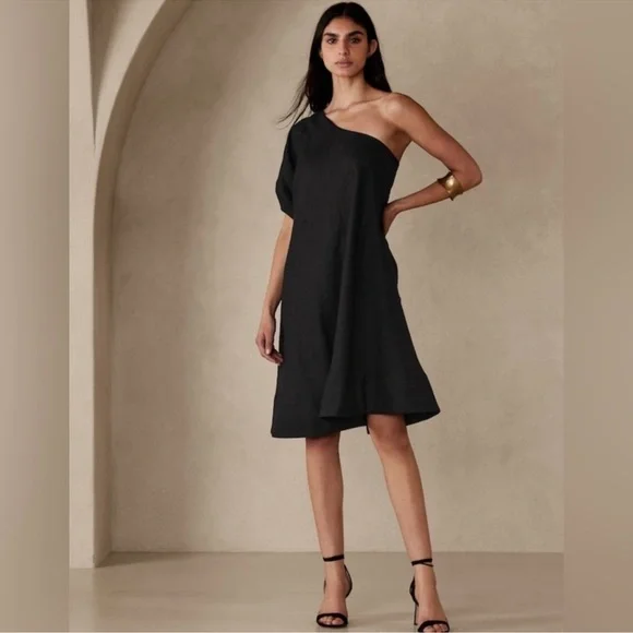 self portrait blue pointelle knit midi dress Navy Pointelle Knit Midi Dress – self-portrait-US